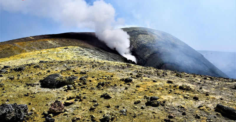 Paesaggi vulcanici durante un'escursione sull'Etna