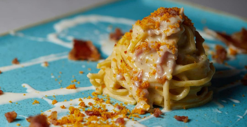 Ristorante con piatti tipici della cucina regionale