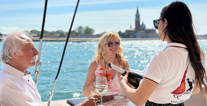 Aperitivo in barca a Venezia 