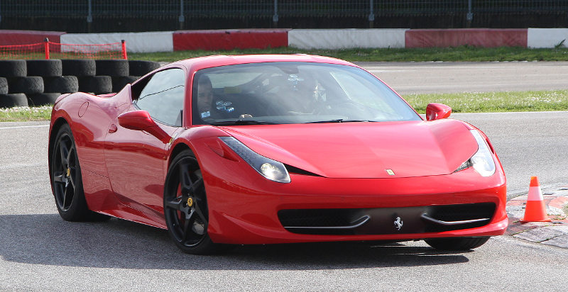 Guidare macchine sportive