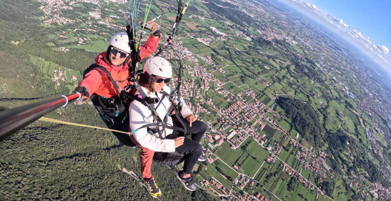Esperienza di volo e battesimo dell'aria in parapendio a Borso del Grappa.