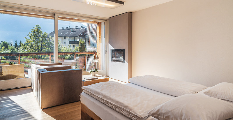 Camera di lusso con design moderno in hotel Dolomiti