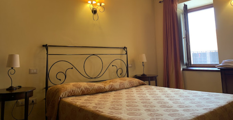 Soggiorno romantico nel borgo medievale di Borghetto sul Mincio, uno dei Borghi più Belli d’Italia