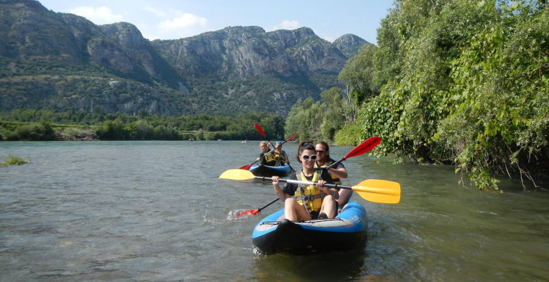Scopri la natura del fiume Adige in un tour in canoa