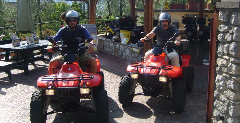 Esperienza di guida libera in quad a Limone sul Garda