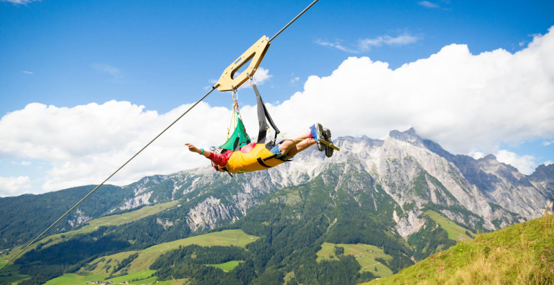 Planare sopra la valle di Leogang con il Flying Fox
