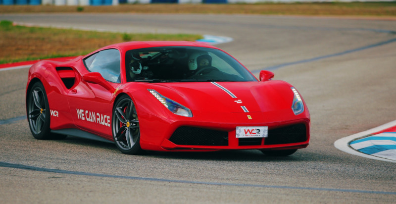 Giro Ferrari da passeggero circuito Agrigento