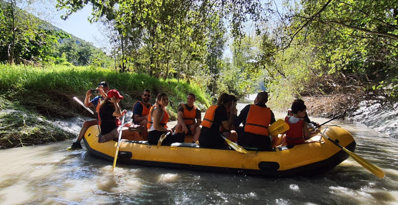 Scopri il rafting sull'Adige, un mix perfetto di sport e natura