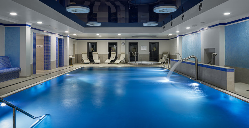 Piscina del Grandhotel Nabokov a Marianske Lazne