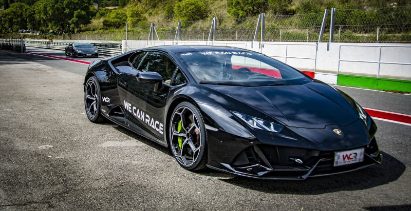 Guidare una Lamborghini in pista Sicilia Racalmuto
