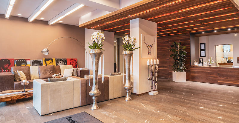 Hotel design nelle Dolomiti con interni eleganti