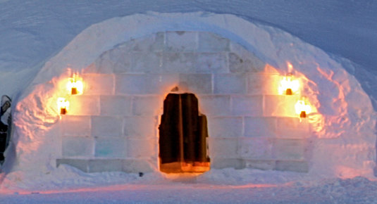Esperienza unica di pernottamento nell’igloo in Austria