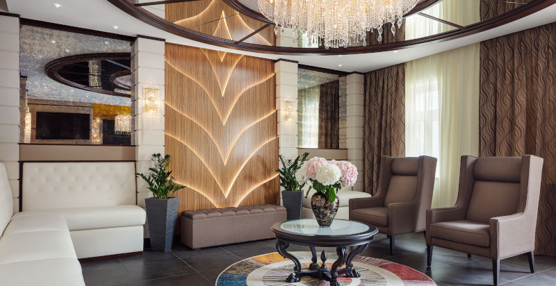 Ingresso elegante del Boutique Hotel Saxonia a Karlovy Vary