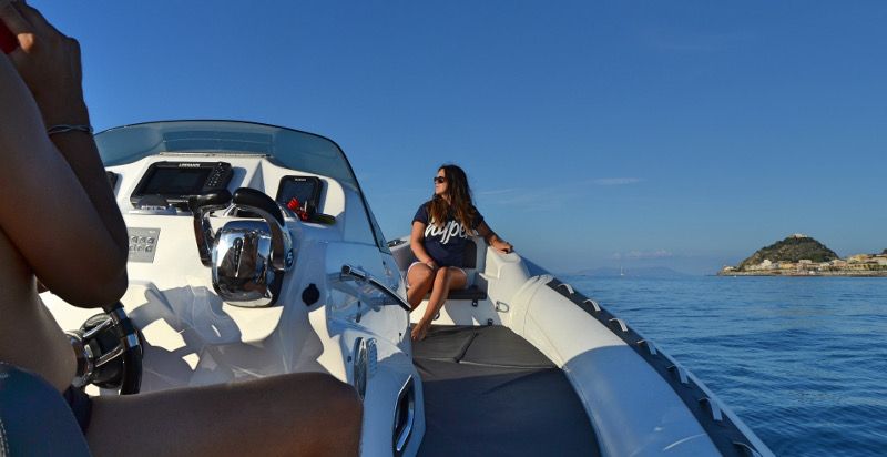 Escursione in gommone alle Isole Eolie con partenza da Capo d’Orlando