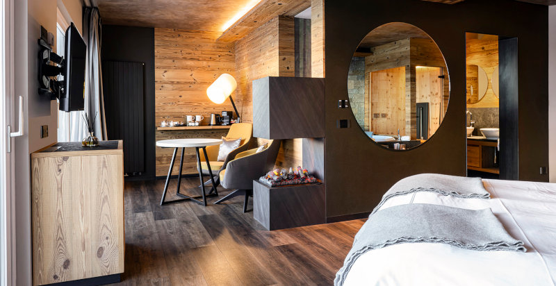 Suite di design alpino all’Hotel Lac Salin con ambiente relax esclusivo