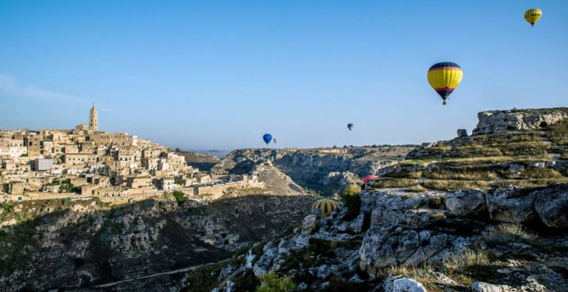panorama Sassi Matera da una mongolfiera