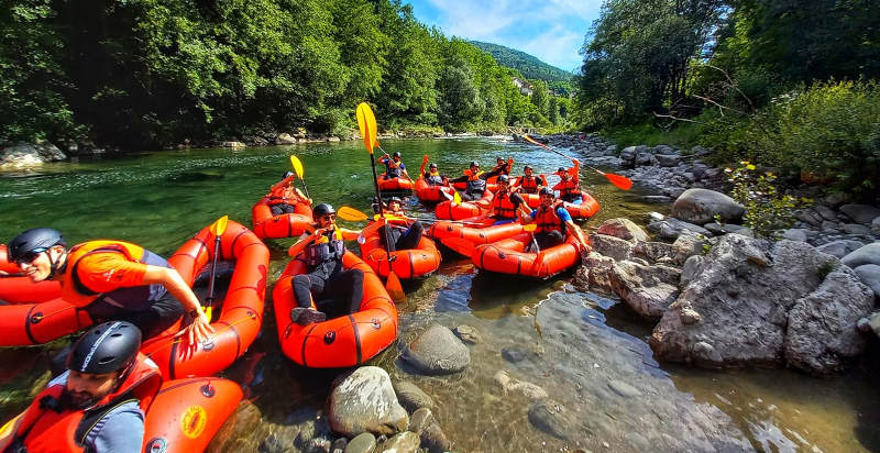 Discesa packrafting Torrente Lima tra rapide e natura della Garfagnana