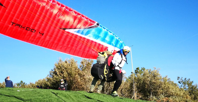 Volo in parapendio biposto in Lombardia: esplora i paesaggi mozzafiato