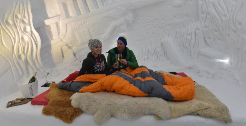 Dormire in un igloo in Svizzera