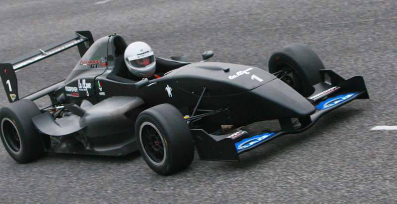 Guidare una Formula Renault monoposto