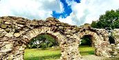 Visita ai monumenti storici di Olbia in Ape Calessino