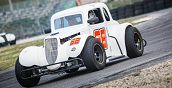 Emozione di guidare una Legend Car con istruttore esperto