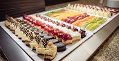 Ricco buffet di dolci al Grandhotel Nabokov Marianske Lazne