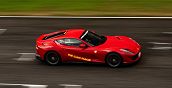 Buono regalo per l'esperienza di guida Ferrari sulla pista di Mores in Sardegna