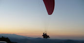 Pilota e passeggero in volo sul Matese
