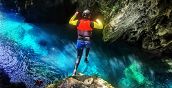 Riverplay Toscana con tuffi e giochi d'acqua nella natura