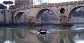 Divertimento e adrenalina con il rafting a Roma lungo il Tevere