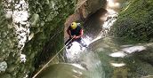 Discesa in corda doppia nella forra del Fosso della Mola canyoning