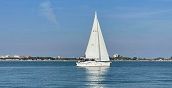 Escursione in barca a vela lungo la costa di Caorle