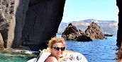 Esperienza in gommone alle Isole Eolie per piccoli gruppi privati