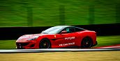 Ferrari Portofino e Ferrari 488 nei box del circuito di Limatola prima del giro in pista