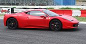 Ferrari F458 Italia: guida ad alta velocità a Latina vicino Roma