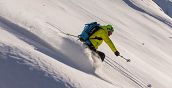 Discesa di freeride su pendii ripidi a Madesimo