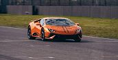 Guidare una Lamborghini Huracán Tecnica al Mugello vivendo un'esperienza in pista esclusiva