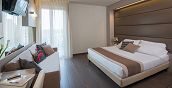 Camere moderne per soggiorni di lavoro e relax a Cesano Maderno