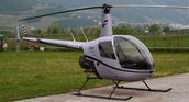 pilota un elicottero a Trento