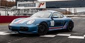 Porsche in pista sul circuito di Busca in provincia di Cuneo