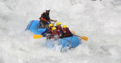 Rafting in Alto Adige: attività acquatica per tutti i membri della famiglia