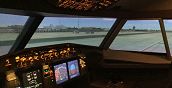 Visuale dalla cabina del simulatore Airbus 320 allineato sulla pista e pronto al decollo