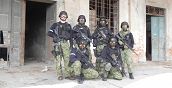 Team strategico durante un'operazione di softair a Verona