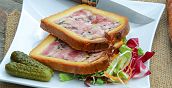 Pâté en croûte preparato da un traiteur durante un tour gastronomico a Ginevra
