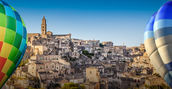 Spettacolare vista di Matera da una mongolfiera