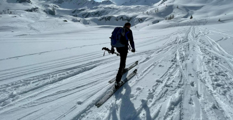 Panorama innevato durante l'escursione sciistica