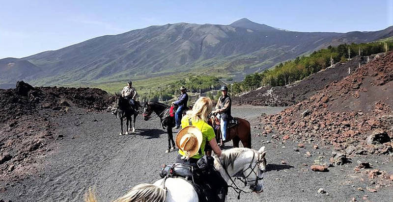 sicilia-cavallo-passeggiata