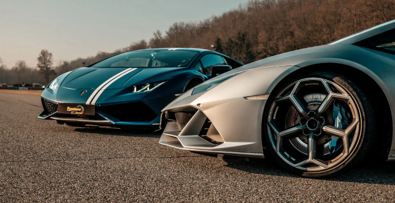 Guidare una supercar Lamborghini in pista a Busca Cuneo esperienza regalo