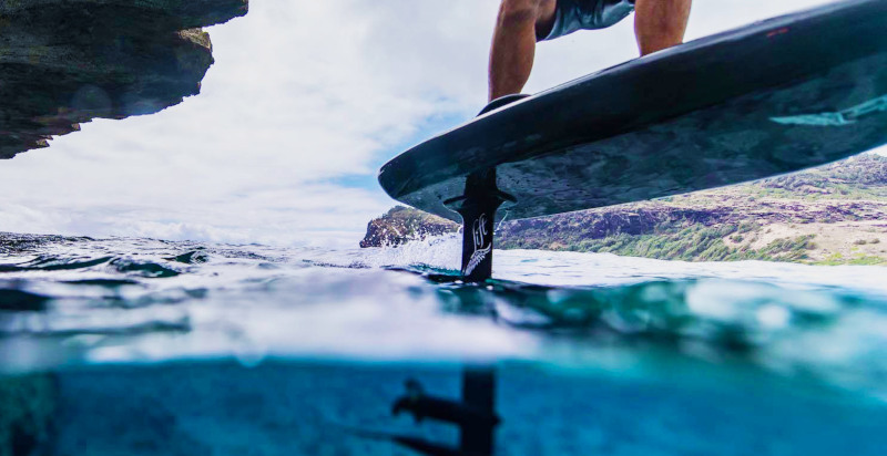 Surf motorizzato a Genova: velocità e divertimento senza limiti